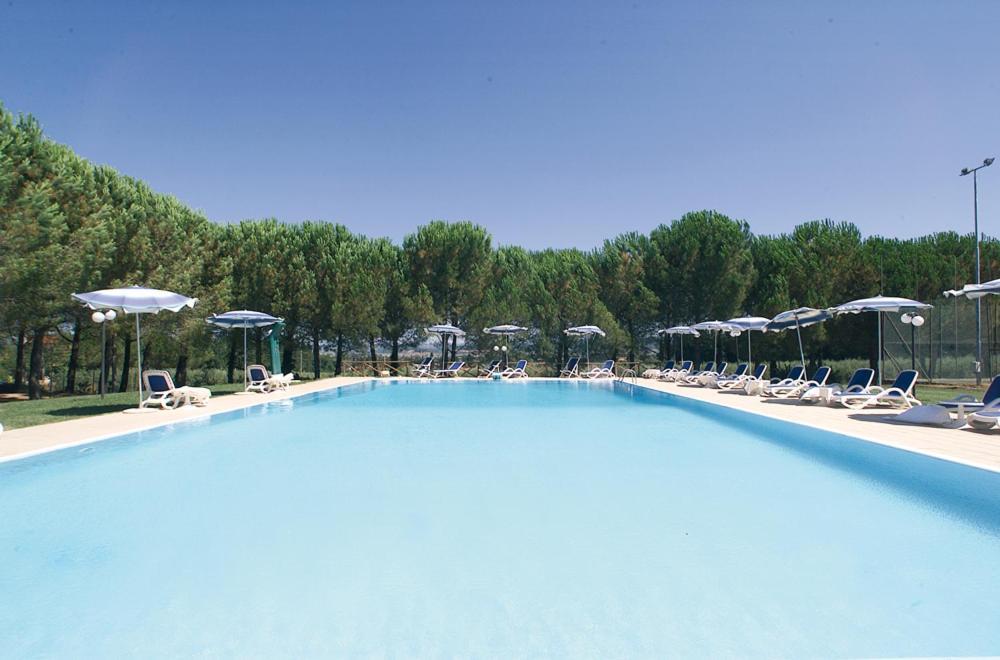 Ranch Hotel Scarlino Bagian luar foto