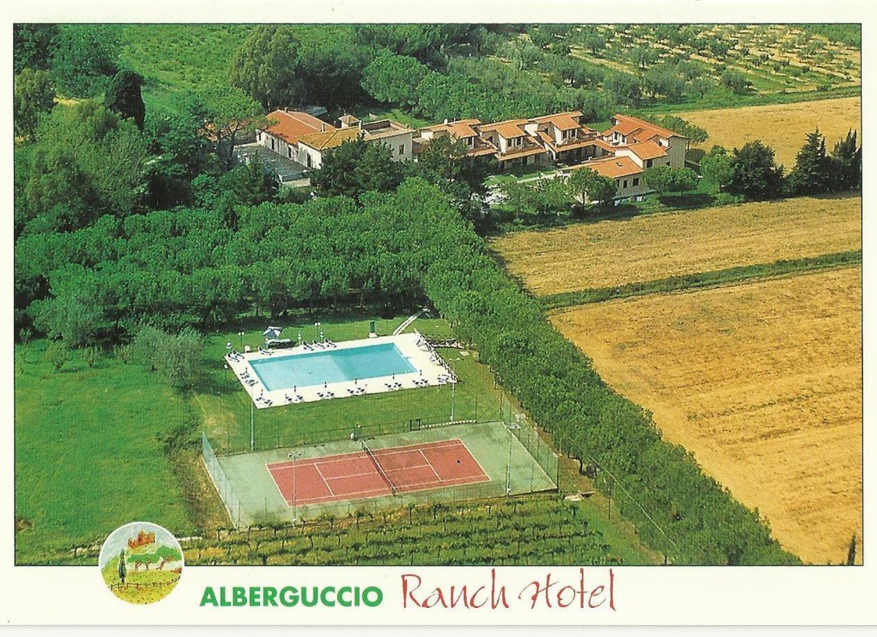Ranch Hotel Scarlino Bagian luar foto