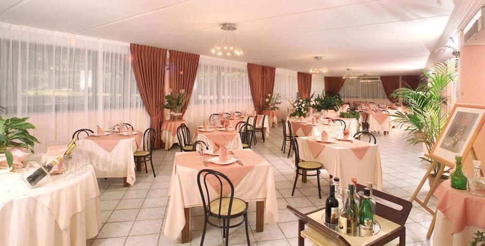 Ranch Hotel Scarlino Bagian luar foto